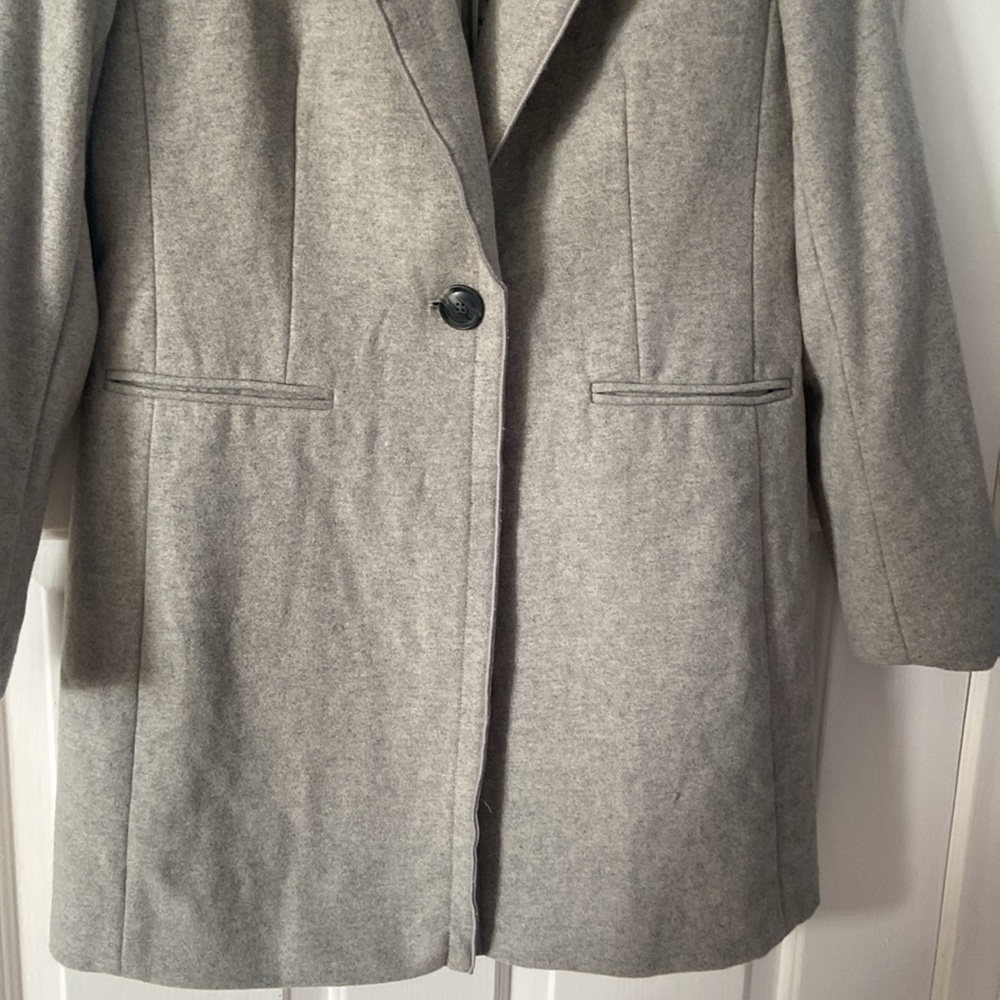 Banana Republic Light Gray Blazer Y2K– Women’s Size 6, Classic Fit - Picture 12 of 12
